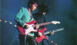 最新爆料黄家驹,摇滚巨星背后的感人故事